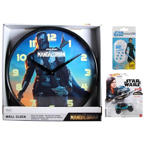 Toptoys2u Bargain Bundles Star-Wars The Mandalorian Reloj de pared, Clone Wars Voice Lines Llavero y Hot Wheels Character Car Cara Dune