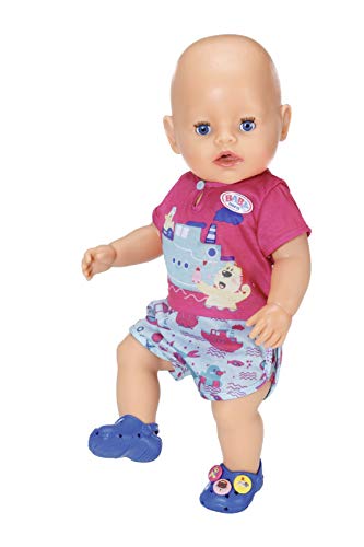 BABY born Pijama para Baño con Zapatitos 43 cm, Para Niños a partir de 3 Años, Fácil de Usar para Manos Pequeñas, Incluye Mono, Zapatos y Percha