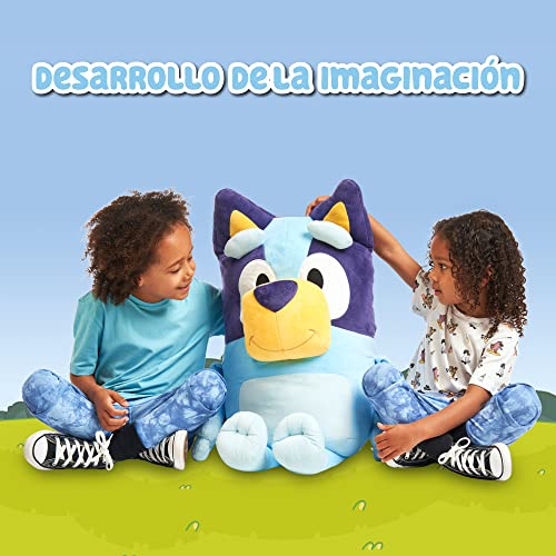 Bluey – Big Plush, Peluche del Perrito 80 centímetros, de Color Azul, Producto Oficial de la Serie Infantil de Dibujos, Suave y blandito para abrazar, niños y niñas +0 años, Famosa (BLY37000)