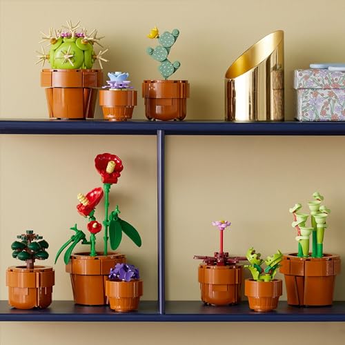 LEGO 10329 Icons Plantas Diminutas, Colección Botánica con 9 Flores Artificiales para Construir en Maceta de Terracota, Decoración del Hogar, Regalo de Cumpleaños para Mujer, Hombre, Esposa o Esposo