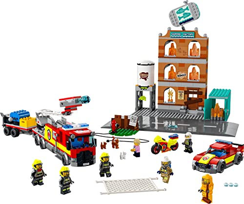 Lego City Fire 60321 The Fire Brigade Building Set con Llamas, Minifiguras, Cami�n de Juguete para ni�os a Partir de 7 a�os