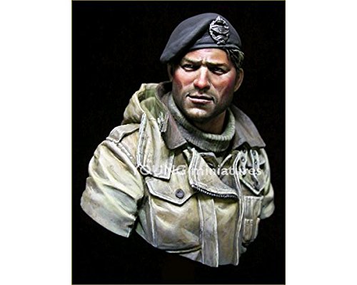 YOUNG MINIATURES : Carrista Inglés, Wwii (Busto 1/10)